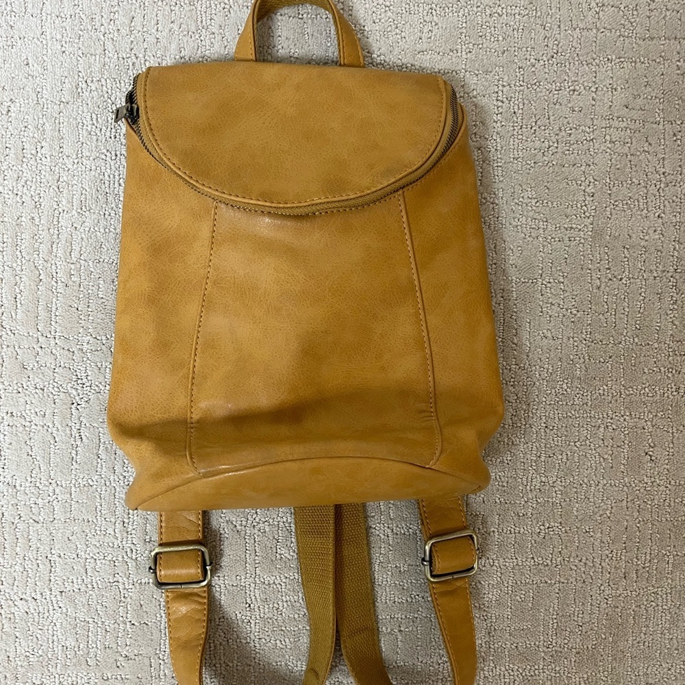 JOY Susan tan Backpack with floral interior - Picture 2 of 6